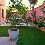 Flowery شقة فندقية 3*