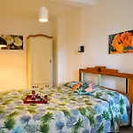 Flowery Aparthotel 3*