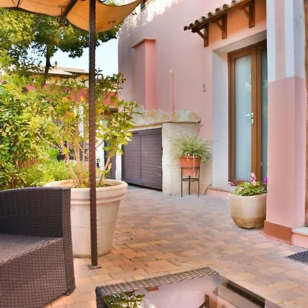 Flowery Hotel apartamentowy 3*