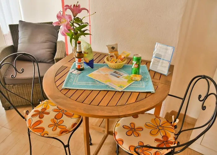 Flowery Apart Otel Alghero