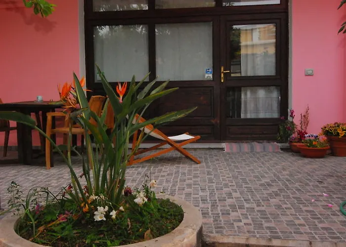 Flowery Apart Otel 3*