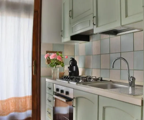 Lägenhetshotell Flowery 3*