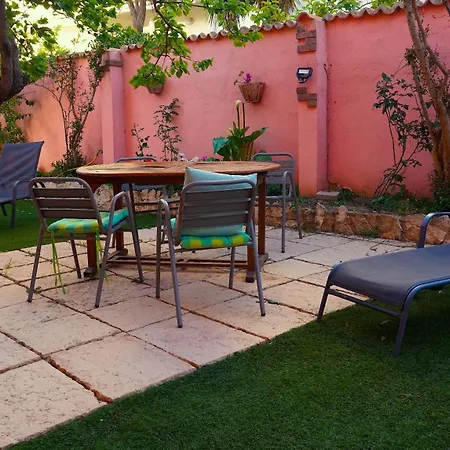 Flowery Hotel apartamentowy 3*