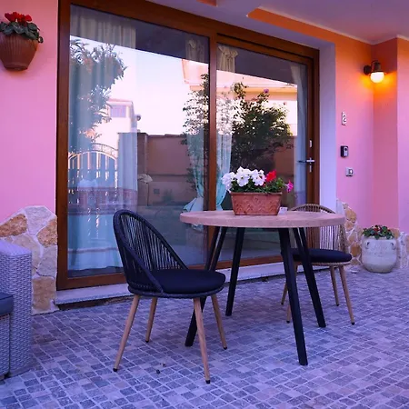 Flowery Hotel apartamentowy Alghero